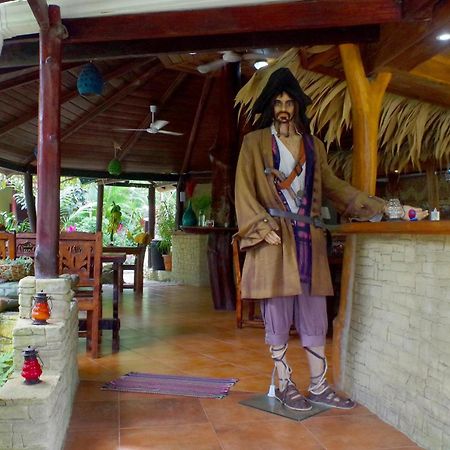 Casa Caribbean Coconut Hotel Кахуита Екстериор снимка