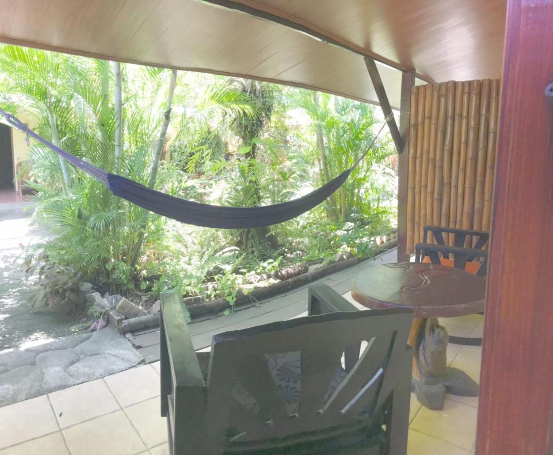 Casa Caribbean Coconut Hotel Кахуита Екстериор снимка