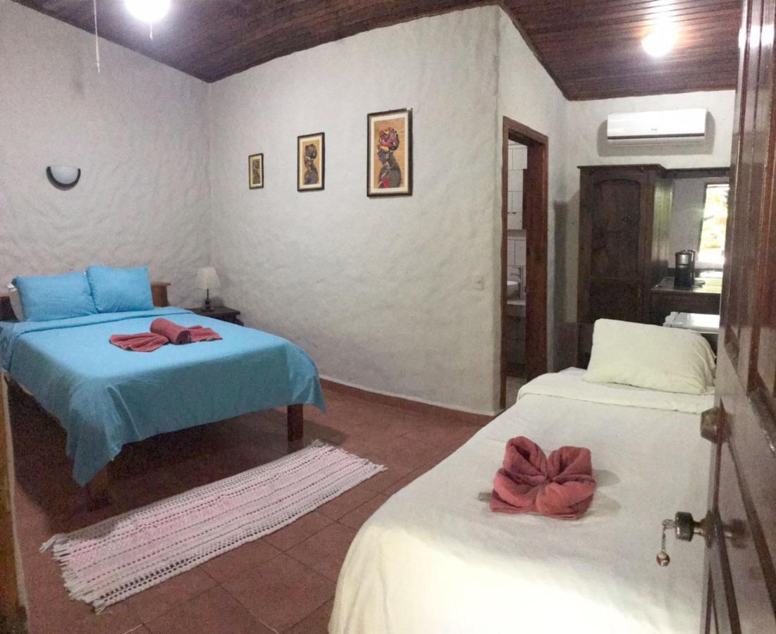 Casa Caribbean Coconut Hotel Кахуита Екстериор снимка