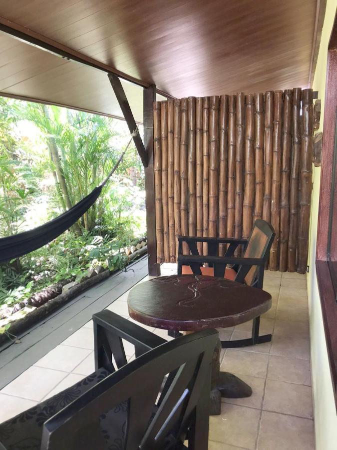 Casa Caribbean Coconut Hotel Кахуита Екстериор снимка
