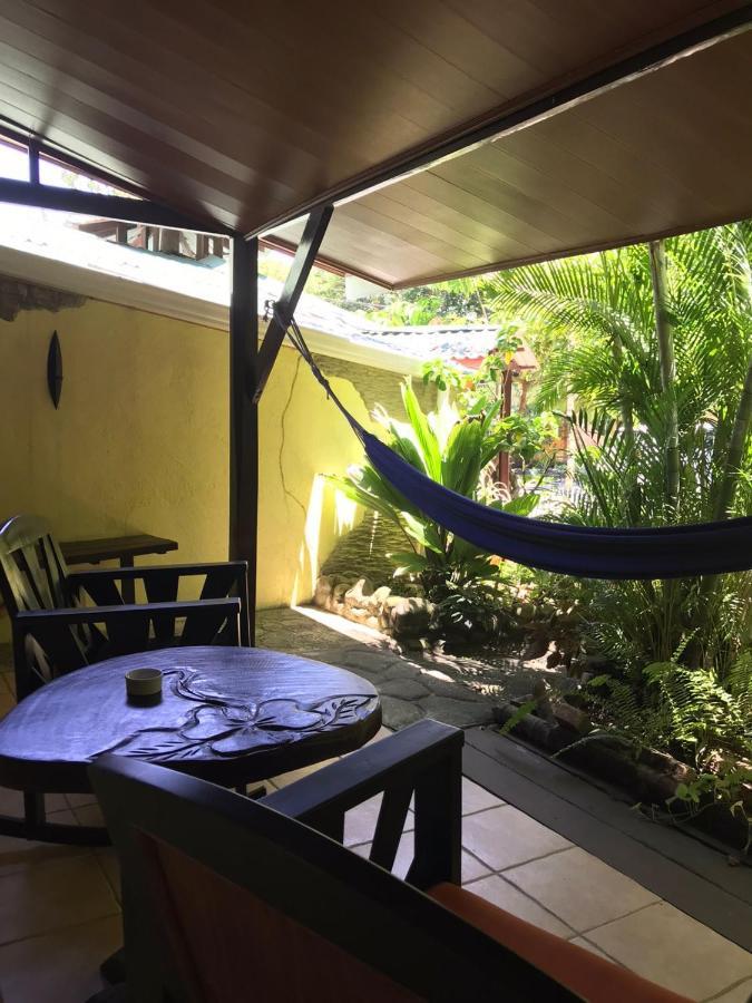 Casa Caribbean Coconut Hotel Кахуита Екстериор снимка