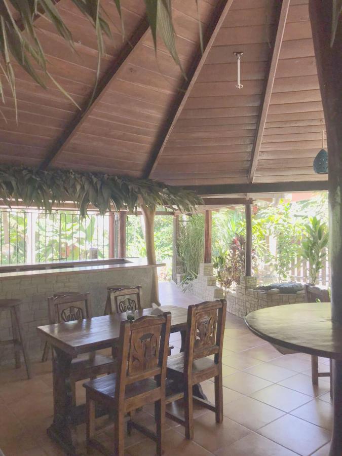 Casa Caribbean Coconut Hotel Кахуита Екстериор снимка