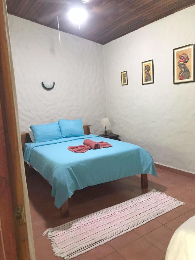 Casa Caribbean Coconut Hotel Кахуита Екстериор снимка