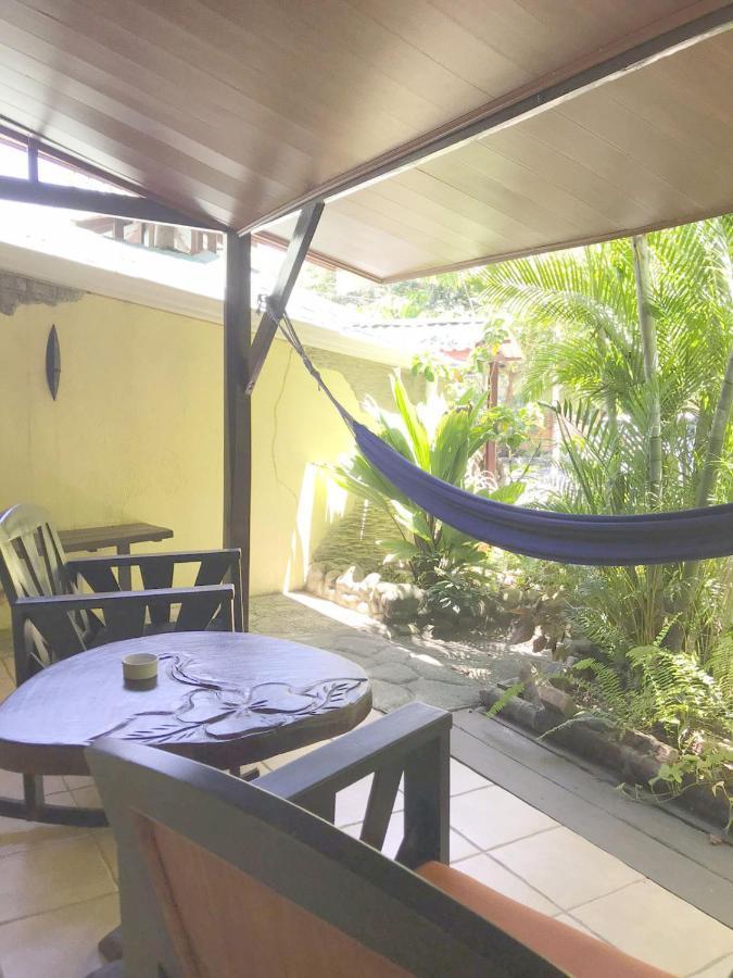 Casa Caribbean Coconut Hotel Кахуита Екстериор снимка