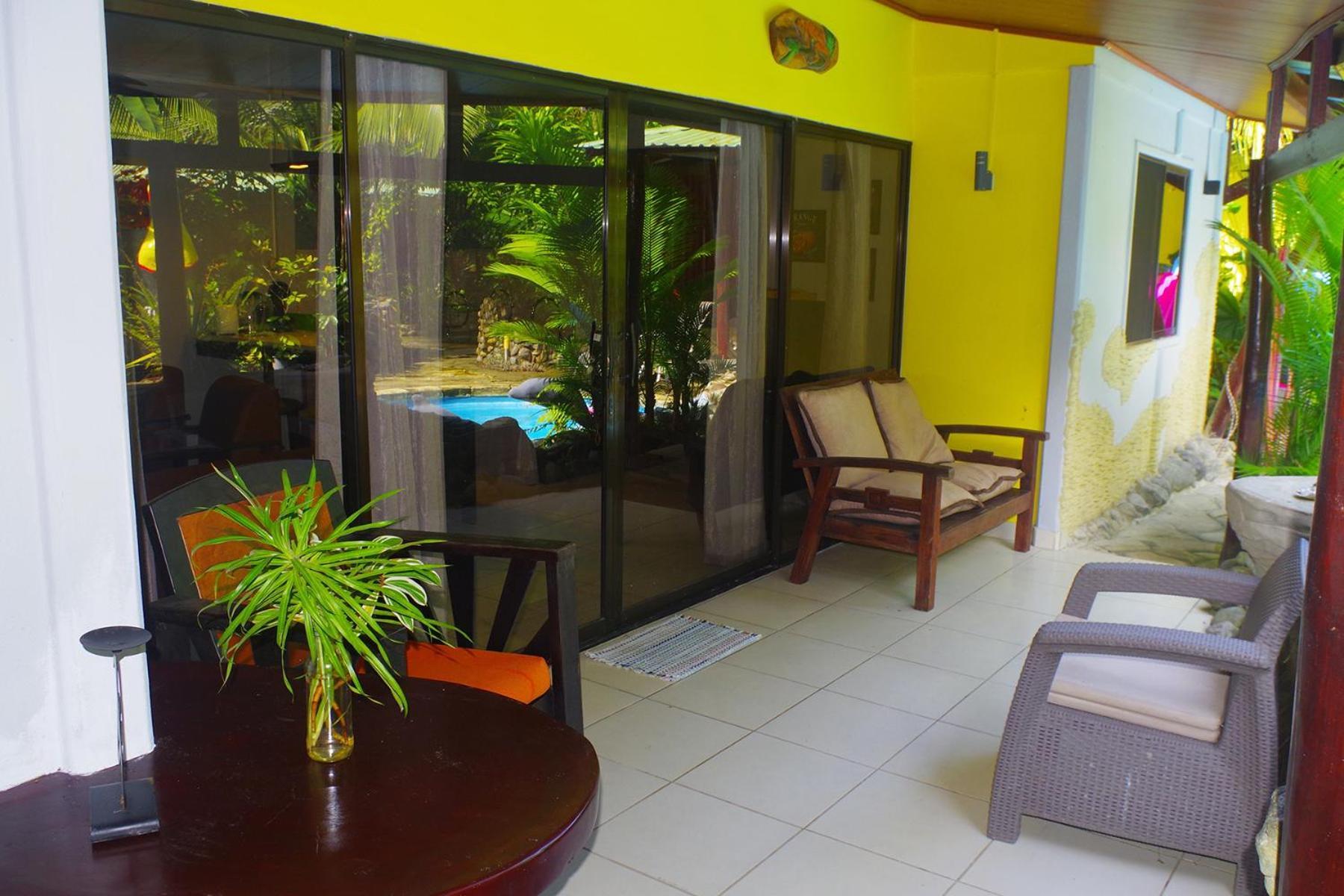 Casa Caribbean Coconut Hotel Кахуита Екстериор снимка